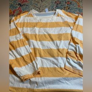 Long sleeve old navy shirt